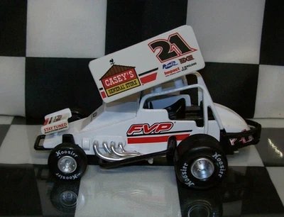 #21 CASEYS GENERAL STORE 1/32 PULL BACK DIRT SPRINT CAR DIECAST CAR - Image 1 of 3