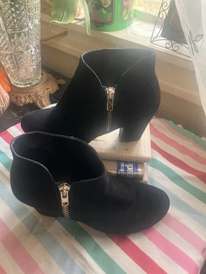 Botines de gamuza negros talla: 9M con cremallera lateral de tacón bloque Foto 1 de 4