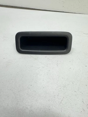03-15 Rouge FX35  Nissan Infiniti Rear Tailgate Interior Hatch Handle Pull OE S7 - Image 1 of 4