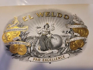 EL WELDO - LITOGRAFÍA DE CAJA DE CIGARROS INTERIOR VINTAGE -ETIQUETA EN RELIEVE- - Imagen 1 de 4