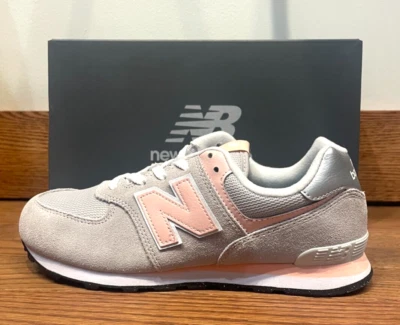 *NEW* Youth Big Kids New Balance 574 Classic Sneakers Grey Pink (GC574EVK) 👍 - Image 1 of 4