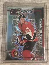 Marian Hossa 1998-99 Pacific Revolution Red Parallel /299 Refractor Senators L