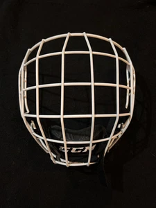CCM FM580 White Hockey Helmet Cage - Face Mask -Large - Picture 1 of 5