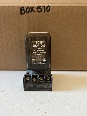 ECG RLY1045 Relay And Base - Image 1 of 3