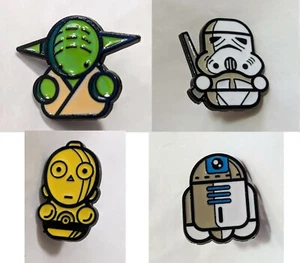 Star Wars EMAILLE PIN NEU Yoda C3PO R2D2 Stormtrooper Trading Pin sammeln Scottie - Bild 1 von 38