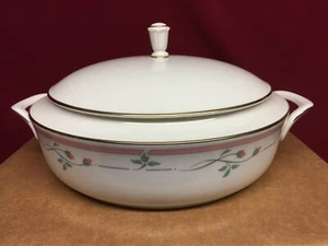 Lenox Rose Manor Lg. Round Covered Vegetable Bowl - Picture 1 of 3