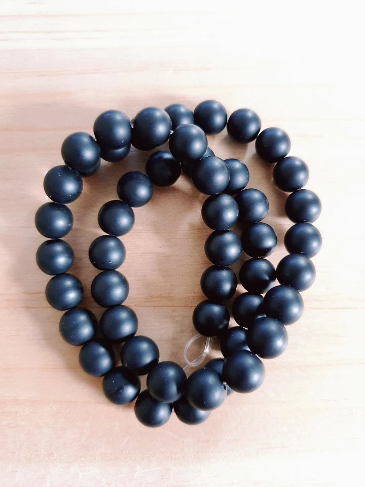 1 Strang Schwarze Milchglasperlen zum Basteln/Schmuckherstellung Glas Rund Ø 8mm - Bild 1 von 1