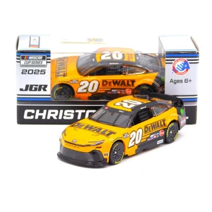 Christopher Bell 2025 Dewalt 1:64 Nascar Diecast - Imagen 1 de 4
