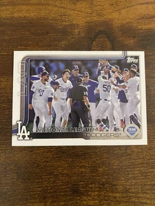 Tarjeta del equipo Shohei Ohtani Dodgers 2025 Topps Dodgers #302 - Imagen 1 de 3