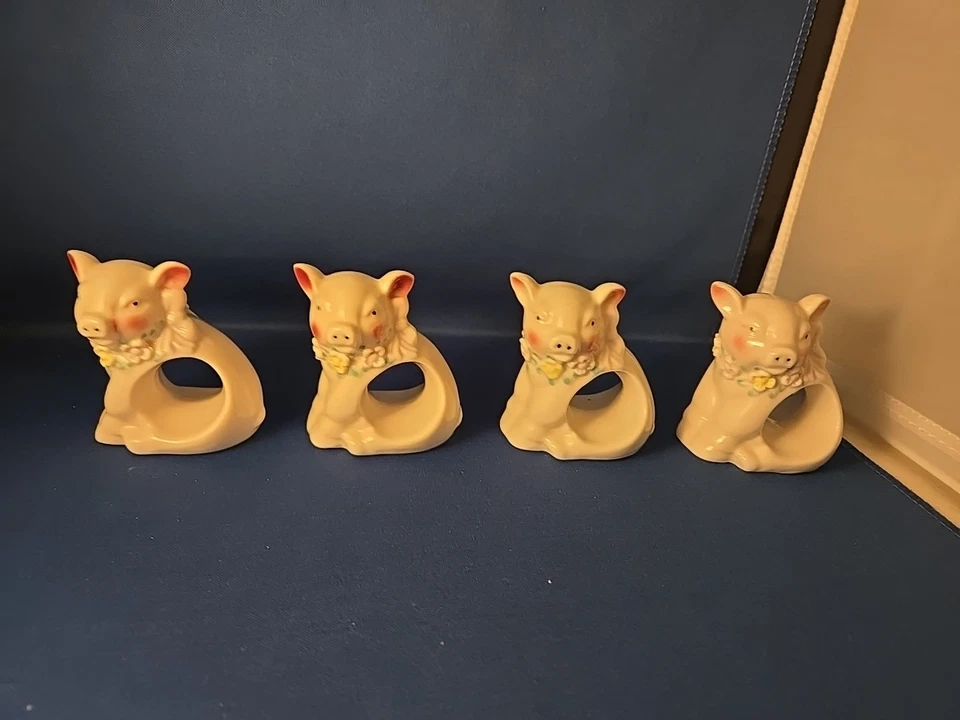 4 Pig Napkin Holders (porcelain) - Image 1 of 1