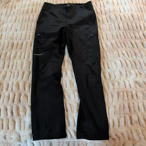 Patagonia Simul Alpine Hose Damengröße 8 schwarz  - Bild 1 von 8