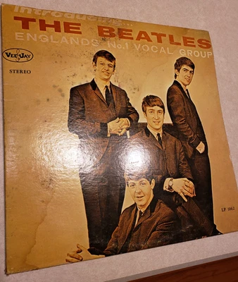 FANCLUB Introducing... The Beatles VINYL (1964, VJLP1062, STEREO, Higher Label) - Image 1 of 4
