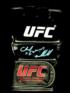 Chuck “The Iceman” Liddell Signed UFC Glove PSA/DNA - Picture 1 of 1