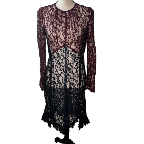 LOUIS VUITTON（LV） Abito Louis Vuitton (2014) in pizzo nero e mirtillo rosso