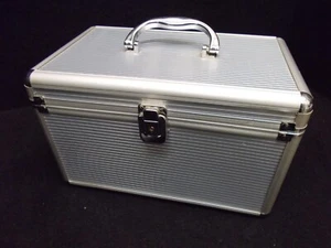 Case for approximately 200 CDs, made of aluminum, Silver. #IK-562 - Picture 1 of 2