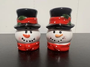 Tuxedo Snowman Salt and Pepper Shakers 1 Set - Picture 1 of 4