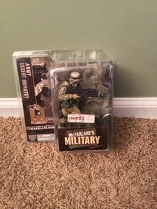 2005 McFarlane’s Military Series Debut Army Desert Infantry Actionfigur - Bild 1 von 3