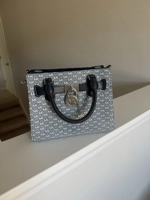 Bolso Hamilton Michael Kors Denim con asa superior Foto 1 de 2