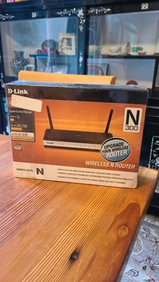 D-Link DIR-615-CS: 300 Mbps 4-Port 10/100 Wireless N Router  - Image 1 of 3