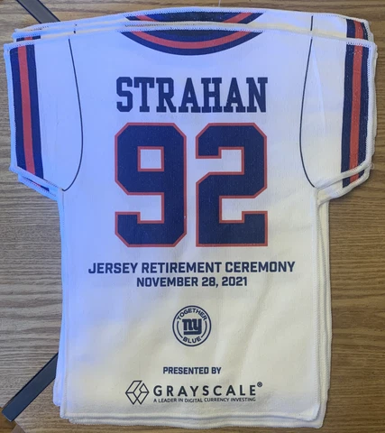 New York Giants Michael Strahan 92 Retirement Ceremony Jersey-Shaped Rally Towel Cover