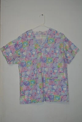 Peaches Women’s Medium Purple Pastel Flower Heart Shapes Scrub Top 4144 PTHR - Image 1 of 4