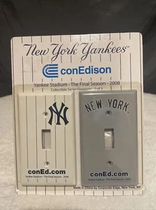 NY Yankees Con Edison | SGA | Piastre Interruttore Luce | Stagione finale 2008 | Nuovo! - Foto 1 di 2