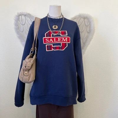 Linda Sudadera Salem College Azul Marino Gráfico a Cuadros Cuello Redondo Preppy Colegiala Foto 1 de 4