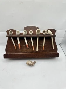 Vintage Oak Smokers Pipe Stand With Clay Pipes - Picture 1 of 8