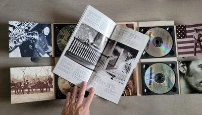 Bruce Springsteen Tracks Deluxe 4CD Box Set & 54 page Booklet mit Fotos & Lyrics - Image 1 of 4
