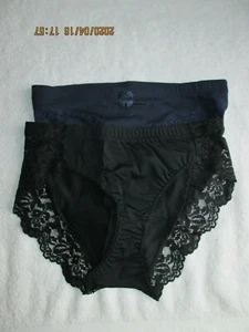 Women's Lot of 2 size Small Panties 1 Black & 1 Navy Lace/Bow Intimates New - Picture 1 of 7