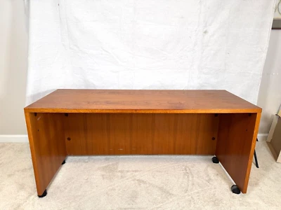 Стол из датского тикового шпона середины века - скандинавская современная рабочая станция - Изображение 1 из 4