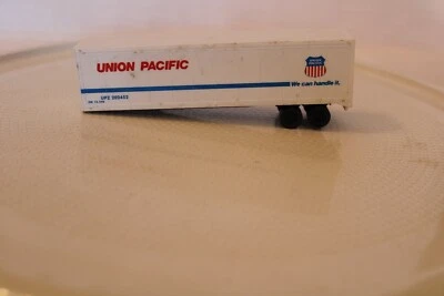 HO Scale Walthers, 40' Semi Truck Trailer, Union Pacific, #202452 - Image 1 of 4