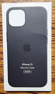 Genuine Apple iPhone 13 Silicone Case Cover w/MagSafe - Midnight Black MM2A3ZM/A - Picture 1 of 6