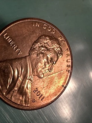 2011 us penny Die Breaks (Error)  - Image 1 of 4