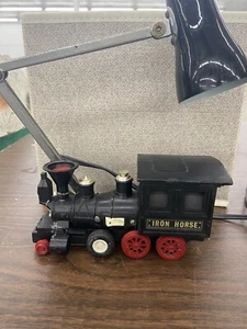 Lampada ferrovia modello treno vintage antica luce tavolo scrivania - Foto 1 di 9