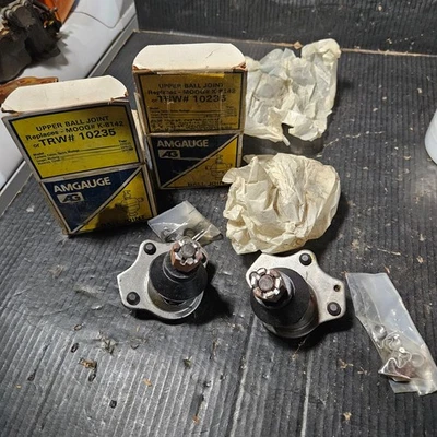 NOS K8142 10235 Upper Ball Joint Ford Mustang 70-73 ,Maverick Comet 70-77 falcon - Изображение 1 из 2