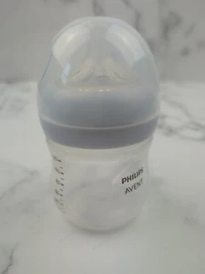 Philips AVENT Natural Baby Bottle, Clear, 4 Oz With Natural Response Nipple - Picture 1 of 6