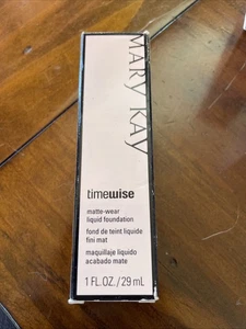 MARY KAY Timewise Matte-Wear Liquid Foundation. Bronze 4 - 038768. Combo-Oily. - Picture 1 of 2