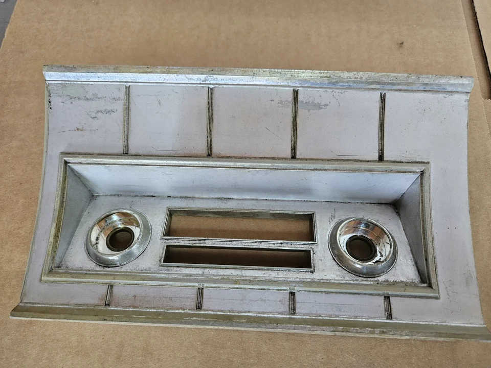 Dodge Coronet 440 500 1965 usado Mopar radio bisel Am Fm Foto 1 de 4