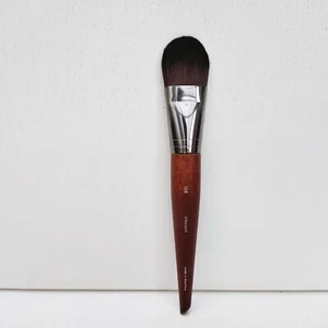 1x MAKE UP FOR EVER Large Foundation Brush, #108 Straight, Brand New! - Picture 1 of 6