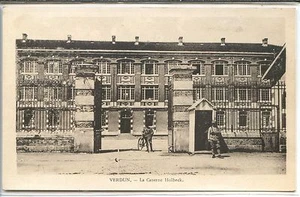 CP 55 Meuse - Verdun - La Caserne Holbeck - Picture 1 of 2