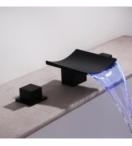 Rubinetto vanità LED diffuso con manico a 2 manopole, finitura nero opaco. - Foto 1 di 11