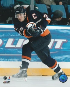 ALEXEI YASHIN #79 NEW YORK ISLANDERS 8X10 COLOR ARCHIVO DE FOTO CON LICENCIA CAPITÁN - Imagen 1 de 1