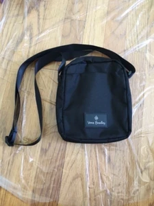 Bolso Bandolera Vera Bradley Aligerar RFID Mini Hipster Negro Nuevo sin Etiquetas - Imagen 1 de 2