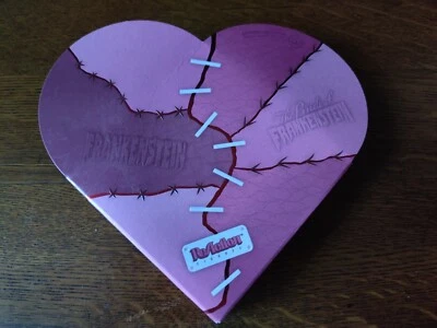 Super 7/ Figuras de Reacción/Caja Corazón Día de San Valentín Frankenstein y Novia Foto 1 de 3