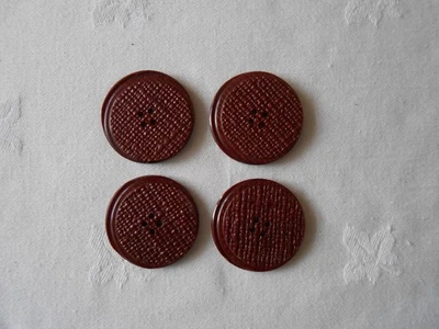 4 LARGE VINTAGE  BUTTONS  1940s/50s - Image 1 of 3