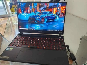 *BARGAIN* Gigabyte Aero 15.6 OLED/i9 9900k/64GB Ram/RTX 2080s 8GB/1TB M2 GAMING - Picture 1 of 5