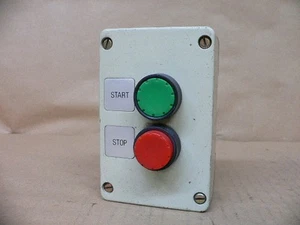 Siemens 3Sb181.-2 Stazione Pulsanti 10 Ampere 500V - Foto 1 di 3