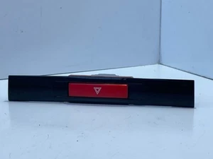 2007 HONDA FR-V HAZARD SWITCH M27745 A765 - Picture 1 of 17