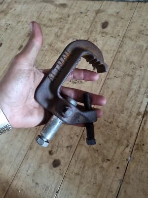 Altman C-Clamp Stage/Studio Lighting Pipe Clamp - Image 1 of 4